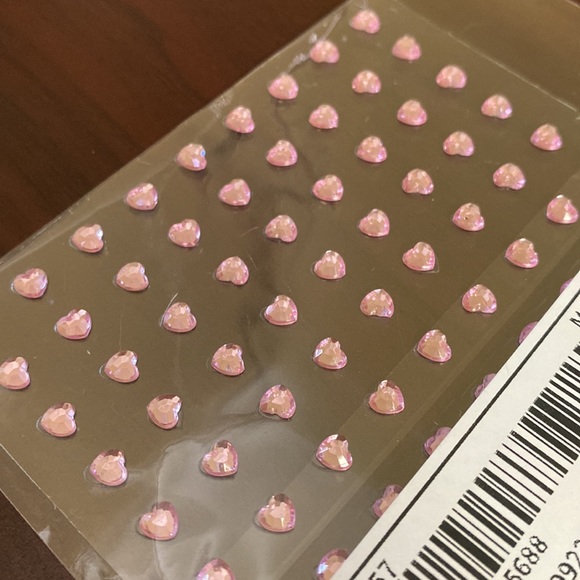 1 Sheet of Heart Rhinestone Face Gems - Picture 11 of 12